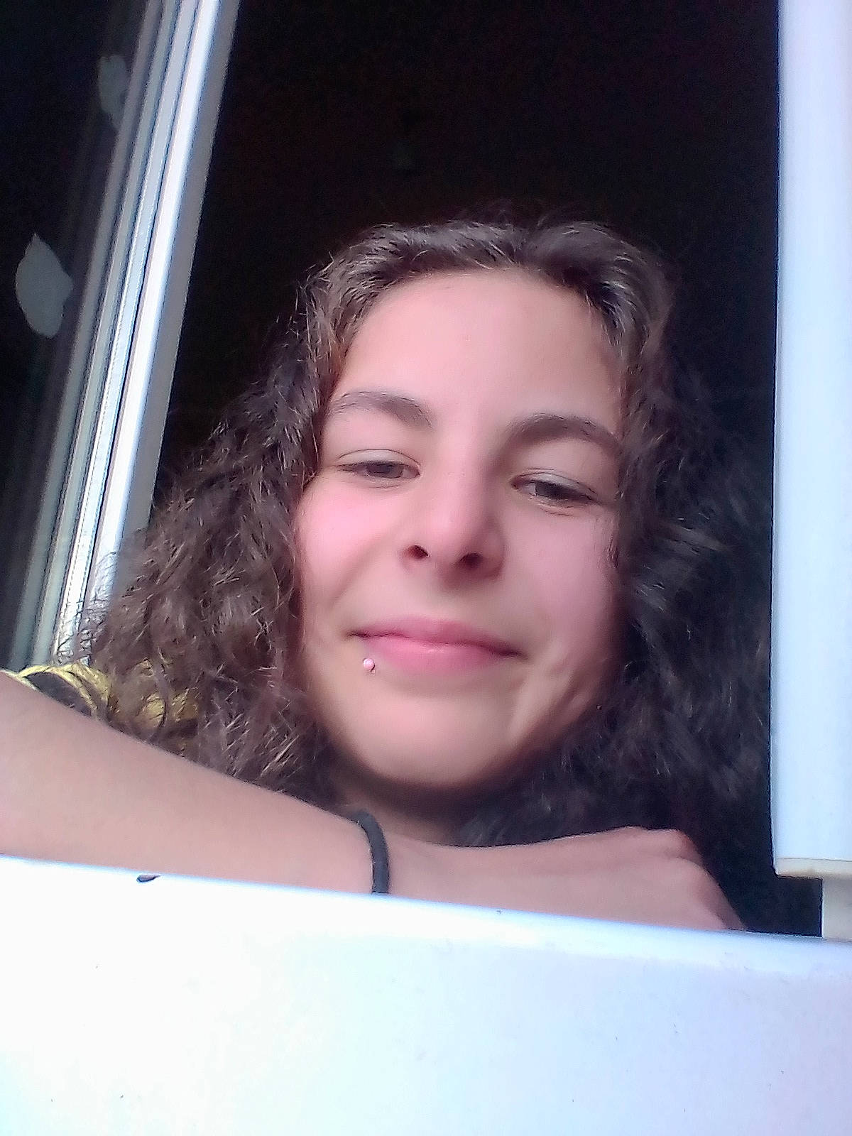 Maelie a rejoint le concours — aidez-le/la à gagner de superbes lots ! beauty, black_hair, cheek, chin, eye, eyebrow, face, forehead, fun, hair, head, jaw, joy, lip, long_hair, mouth, nose, person, photography, selfie