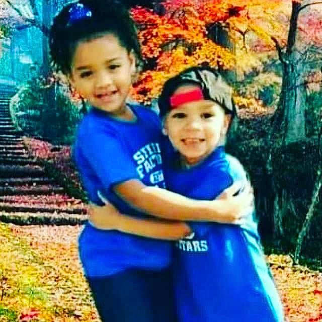 Skylynn is registered to the contest to win money with this photo: active_pants, blue, child, cobalt_blue, electric_blue, facial_expression, fun, happy, headgear, headwear, human, human_body, joy, love, majorelle_blue, nose, people, people_in_nature, person, smile