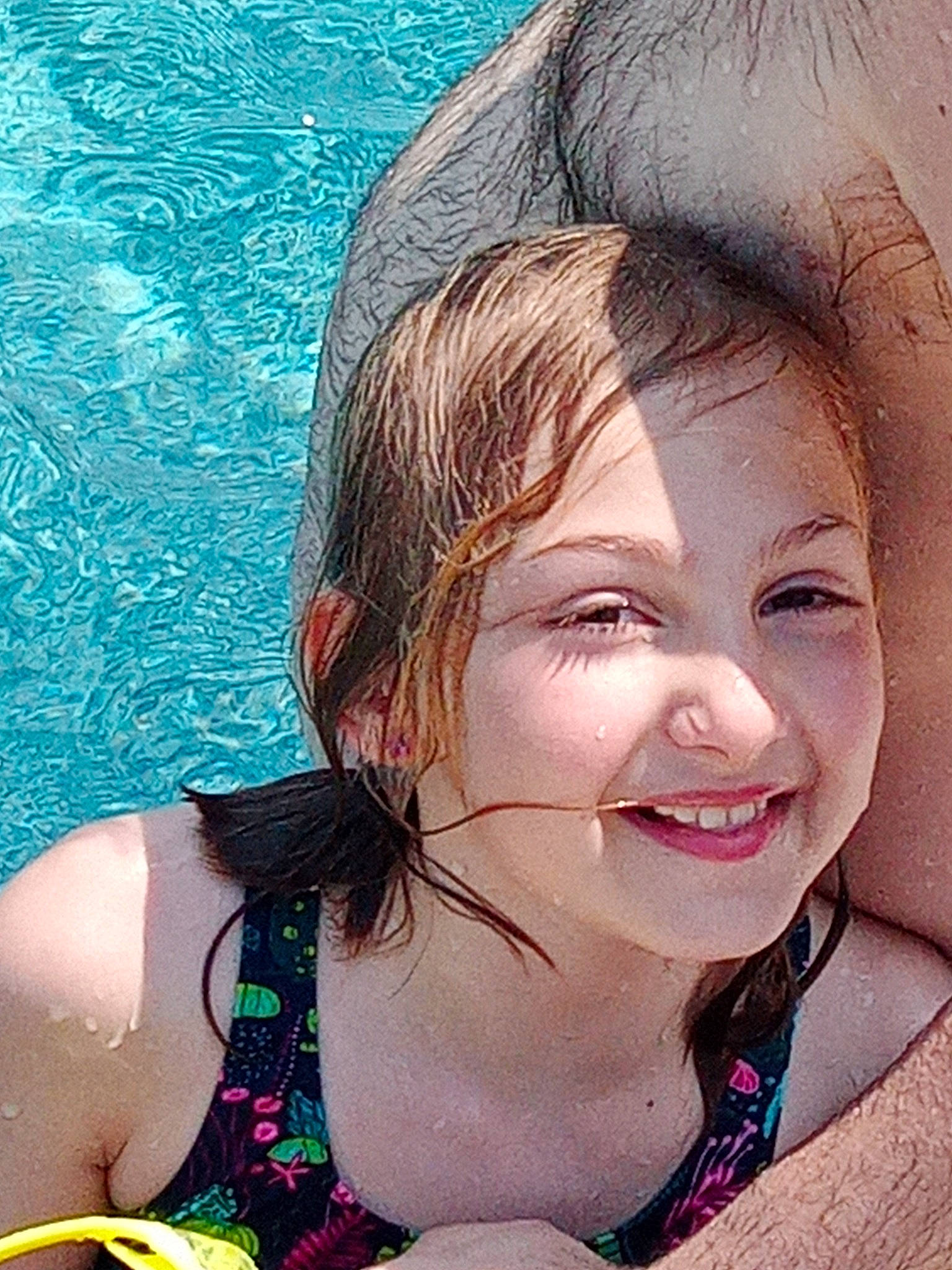 Gabrielle participe au concours pour gagner de l'argent avec cette photo : black_hair, cool, eyelash, eyewear, facial_expression, fun, happy, headgear, iris, jaw, joy, leisure, lip, long_hair, neck, people_in_nature, person, smile, summer, swimming_pool