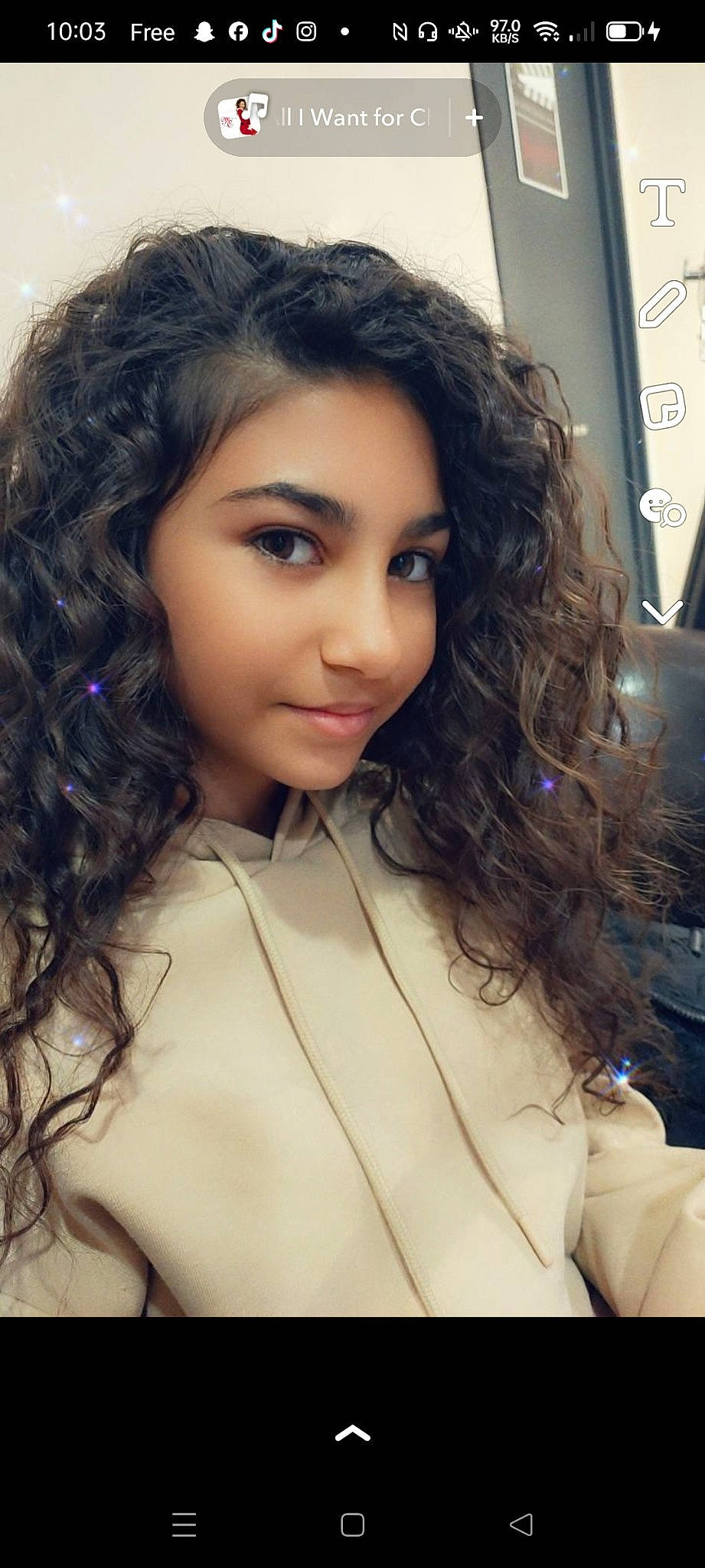 Samara a rejoint le concours — aidez-le/la à gagner de superbes lots ! azure, black_hair, chin, cool, eye, eyebrow, eyelash, face, fashion_model, flash_photography, hair, hairstyle, head, joint, joy, layered_hair, lip, neck, person, shoulder