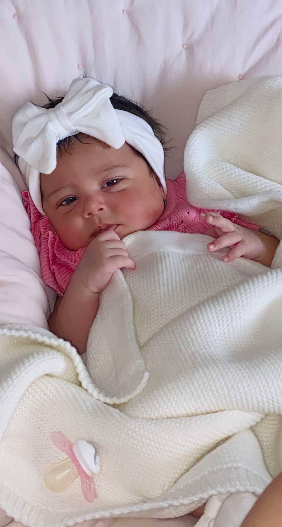 Banan is registered to the contest to win money with this photo: baby, baby_products, baby_sleeping, baby_toddler_clothing, beauty, cheek, child, comfort, eye, headwear, linens, lip, nail, nap, person, pink, product, skin, sleep, textile