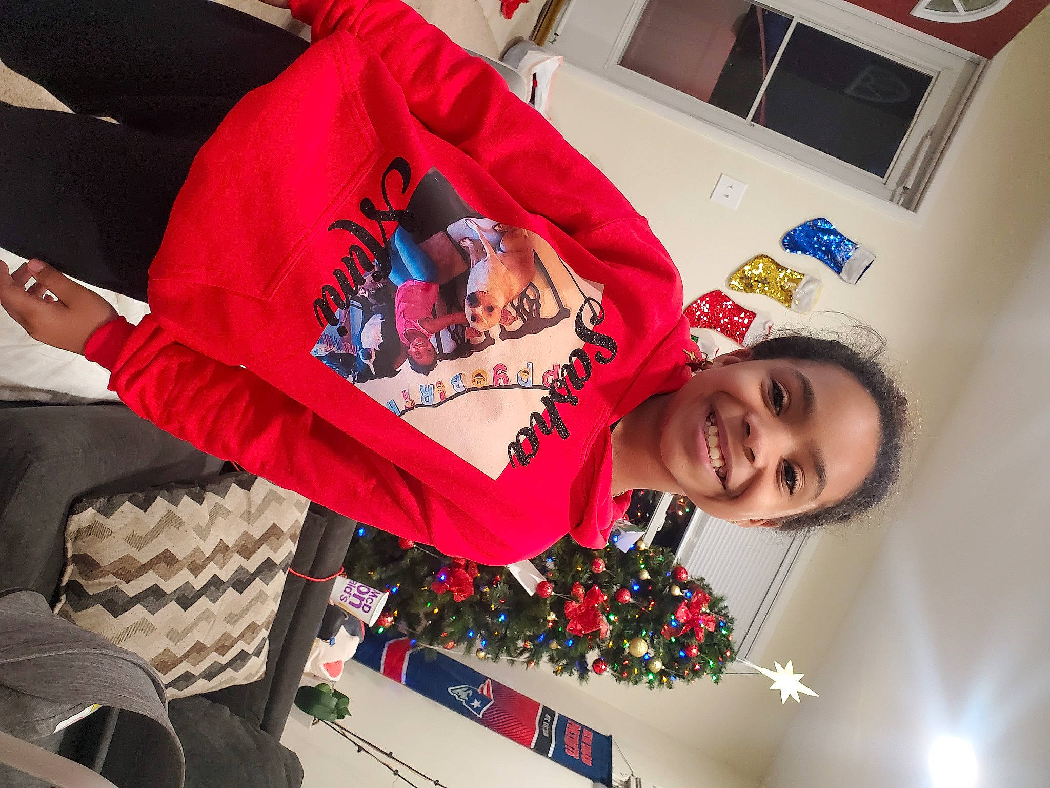 Giselle is registered to the contest to win money with this photo: beauty, carmine, child, event, fashion_accessory, fashion_design, fun, happy, holiday, joy, leisure, magenta, pattern, people, person, pink, product, room, smile, snapshot