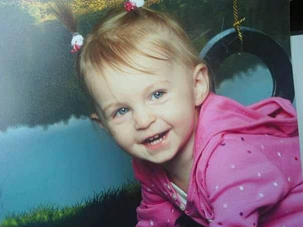 Jayden is registered to the contest to win money with this photo: cheek, chin, ear, eye, eyebrow, facial_expression, hair, hairstyle, happy, human_body, iris, joy, lip, mammal, mouth, nose, person, pink, plant, skin