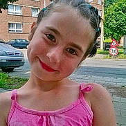 Alexia participe au concours pour gagner de l'argent avec cette photo :