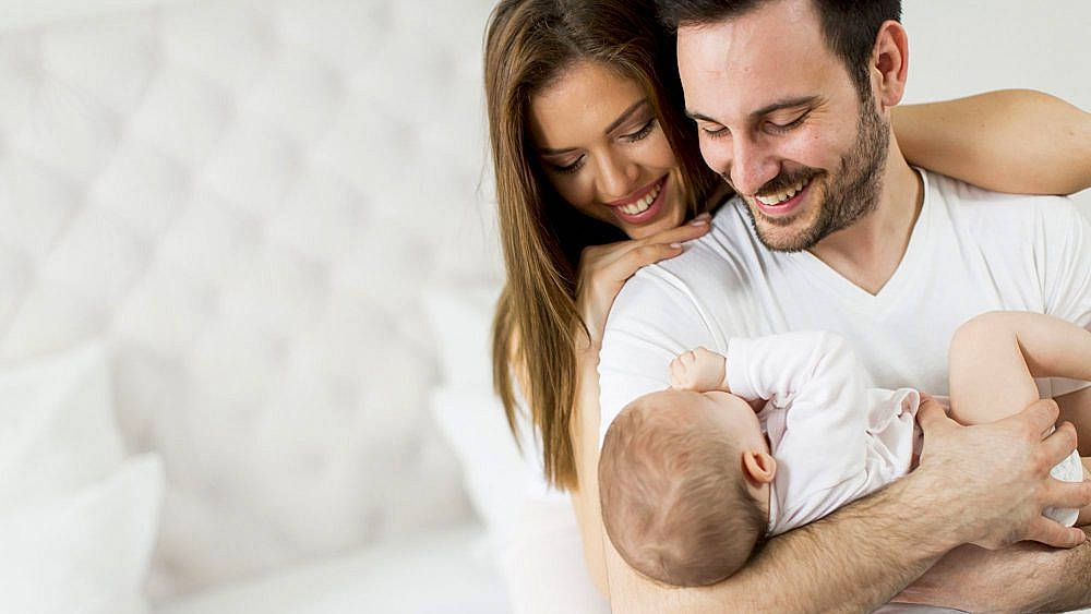 Zia a rejoint le concours — aidez-le/la à gagner de superbes lots ! baby, birth, child, comfort, family, family_pictures, happy, joy, love, muscle, people, person, product, skin