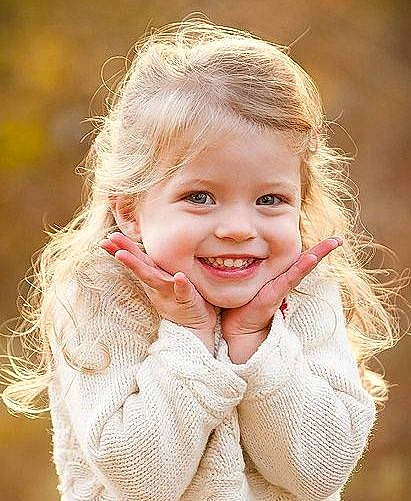 Alix a rejoint le concours — aidez-le/la à gagner de superbes lots ! beauty, blond, cheek, child, child_model, face, facial_expression, hair, hairstyle, happy, head, joy, lip, people_in_nature, person, photograph, photography, portrait, portrait_photography, skin