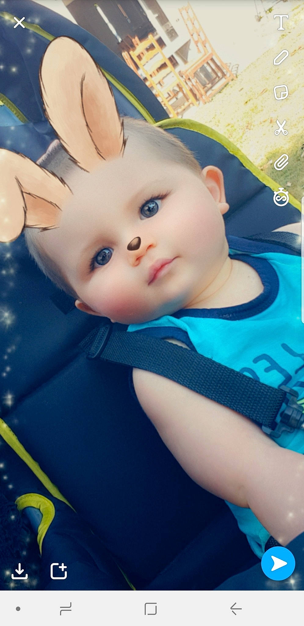 Kenzo participe au concours pour gagner de l'argent avec cette photo : beauty, blue, boy, child, computer_wallpaper, eye, face, girl, happiness, head, illustration, person, skin, smile, toddler