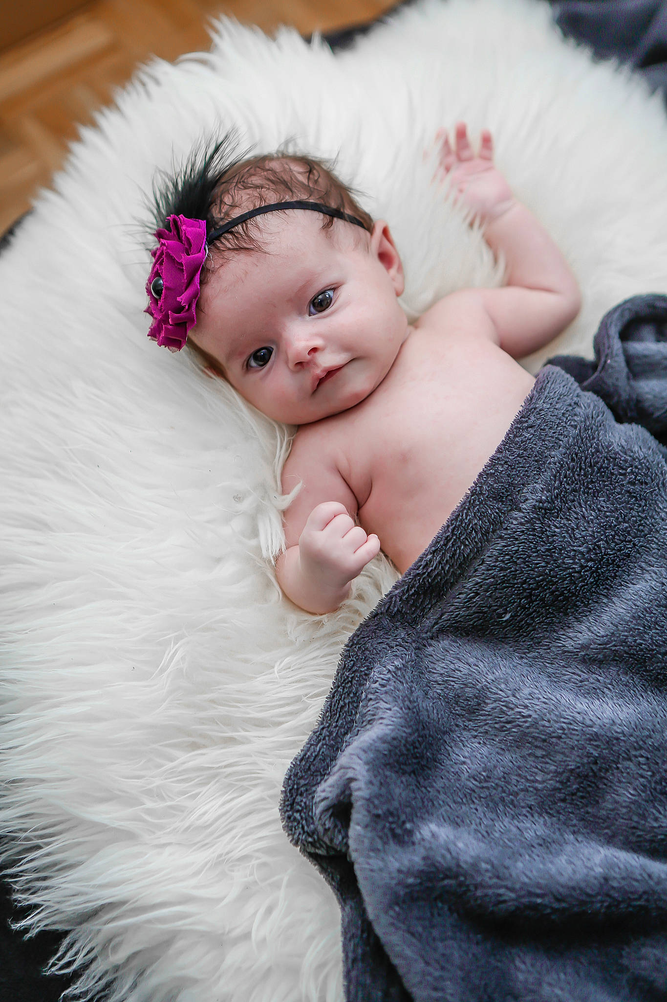 Ilana participe au concours pour gagner de l'argent avec cette photo : baby, beauty, cheek, child, eye, face, fur, fur_clothing, hair_accessory, head, person, photography, pink, skin, textile, toddler