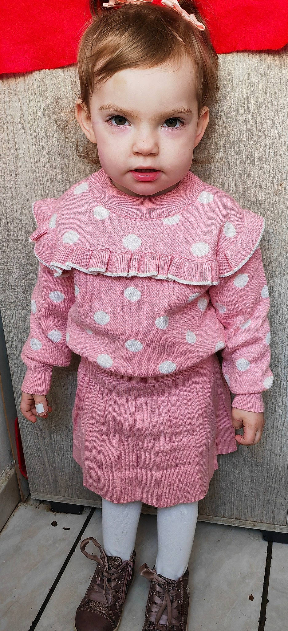 Cassidy participe au concours pour gagner de l'argent avec cette photo : baby, baby_toddler_clothing, cheek, child, dress_shirt, eyelash, green, lip, magenta, neck, outerwear, pattern, person, pink, plaid, skin, sleeve, t_shirt, toddler, waist