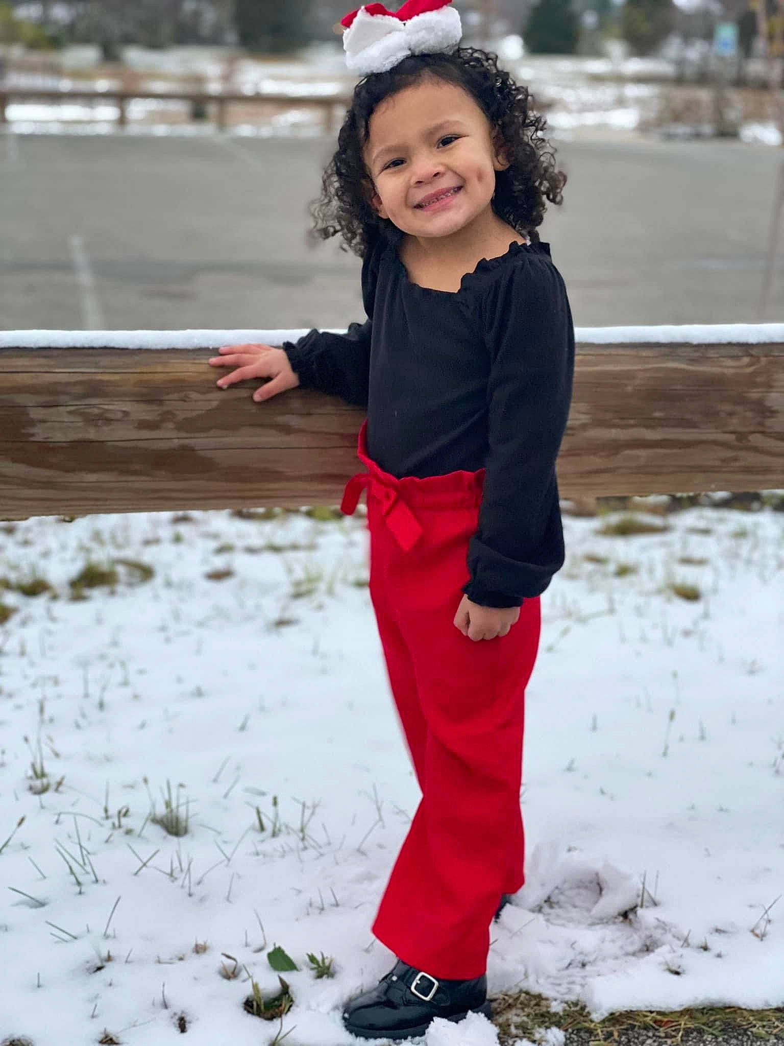 Evahlynn is registered to the contest to win money with this photo: arm, eye, face, freezing, fun, hair, hairstyle, happy, human_body, joy, knee, leg, person, photograph, plant, recreation, sleeve, smile, snow, waist