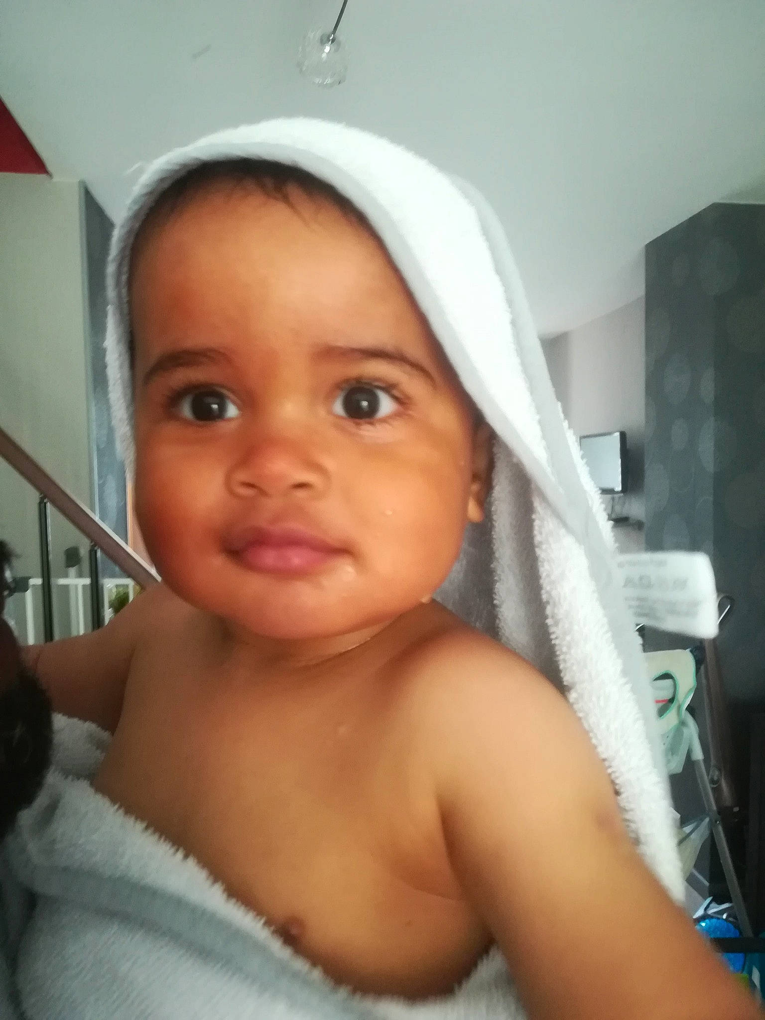 Tidiane a rejoint le concours — aidez-le/la à gagner de superbes lots ! baby, black_hair, cheek, child, eye, eyebrow, face, forehead, head, headwear, lip, nose, person, skin, smile, toddler