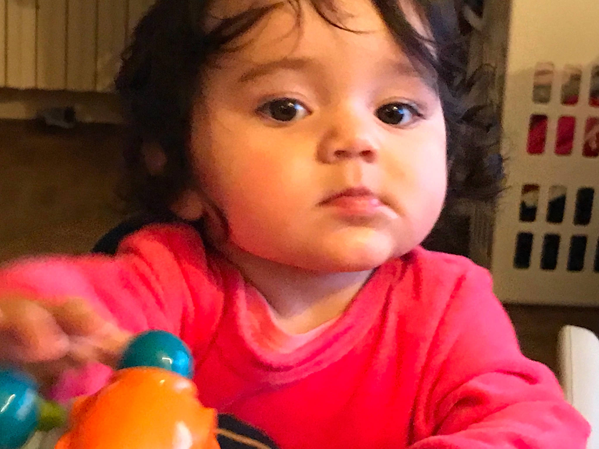 Keila a rejoint le concours — aidez-le/la à gagner de superbes lots ! boy, cheek, child, chin, ear, eye, face, finger, forehead, girl, head, infant, iris, lip, mouth, nose, organ, person, play, skin