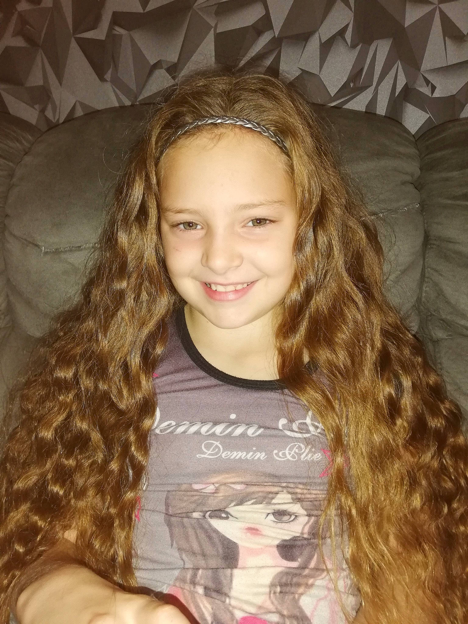 Loli a rejoint le concours — aidez-le/la à gagner de superbes lots ! beauty, blond, brown_hair, child_model, chin, eyebrow, face, feathered_hair, forehead, hair, hair_accessory, hair_coloring, hairstyle, jaw, joy, layered_hair, lip, long_hair, person, ringlet