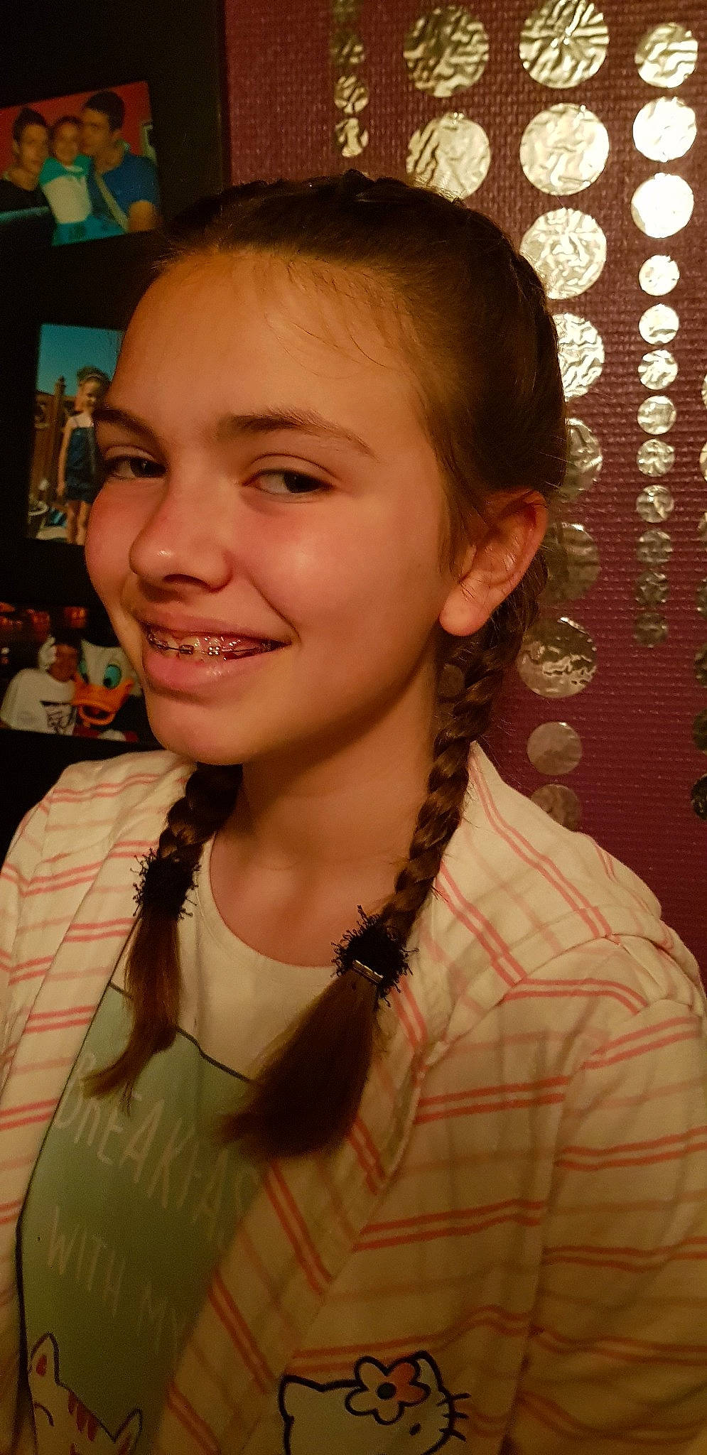 Brithany a rejoint le concours — aidez-le/la à gagner de superbes lots ! brown_hair, cheek, chin, ear, eyebrow, face, forehead, hair, hairstyle, jaw, joy, lip, long_hair, person, pigtail, smile