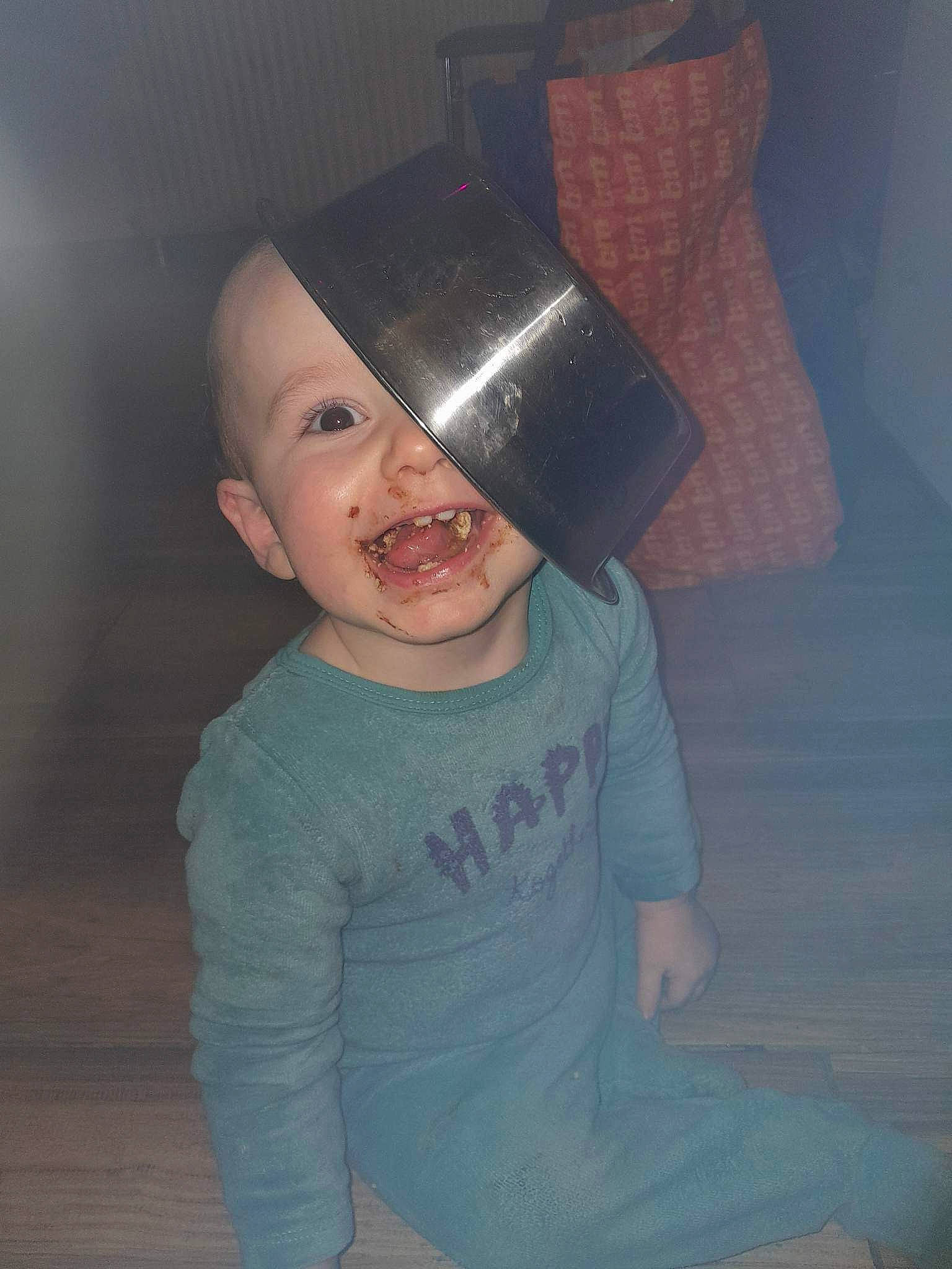 Rayann participe au concours pour gagner de l'argent avec cette photo : baby, baby_toddler_clothing, cap, child, clothing, costume_hat, electric_blue, flash_photography, fun, happy, head, human_body, iris, mouth, person, skin, sleeve, smile, t_shirt, toddler