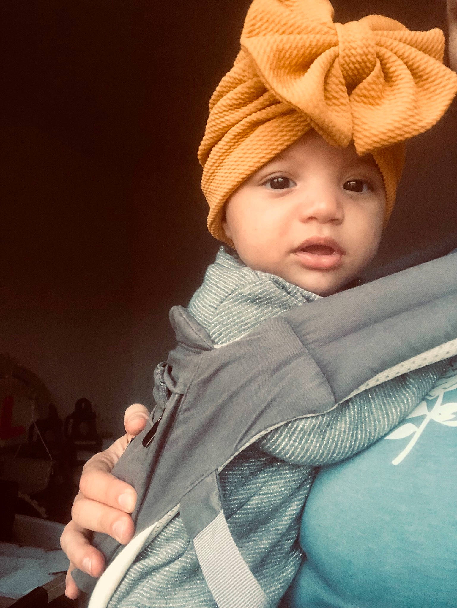 Delya a rejoint le concours — aidez-le/la à gagner de superbes lots ! baby, cap, cheek, chin, comfort, cool, eye, eyebrow, face, finger, flash_photography, gesture, hand, happy, headwear, human_body, knit_cap, lip, person, skin