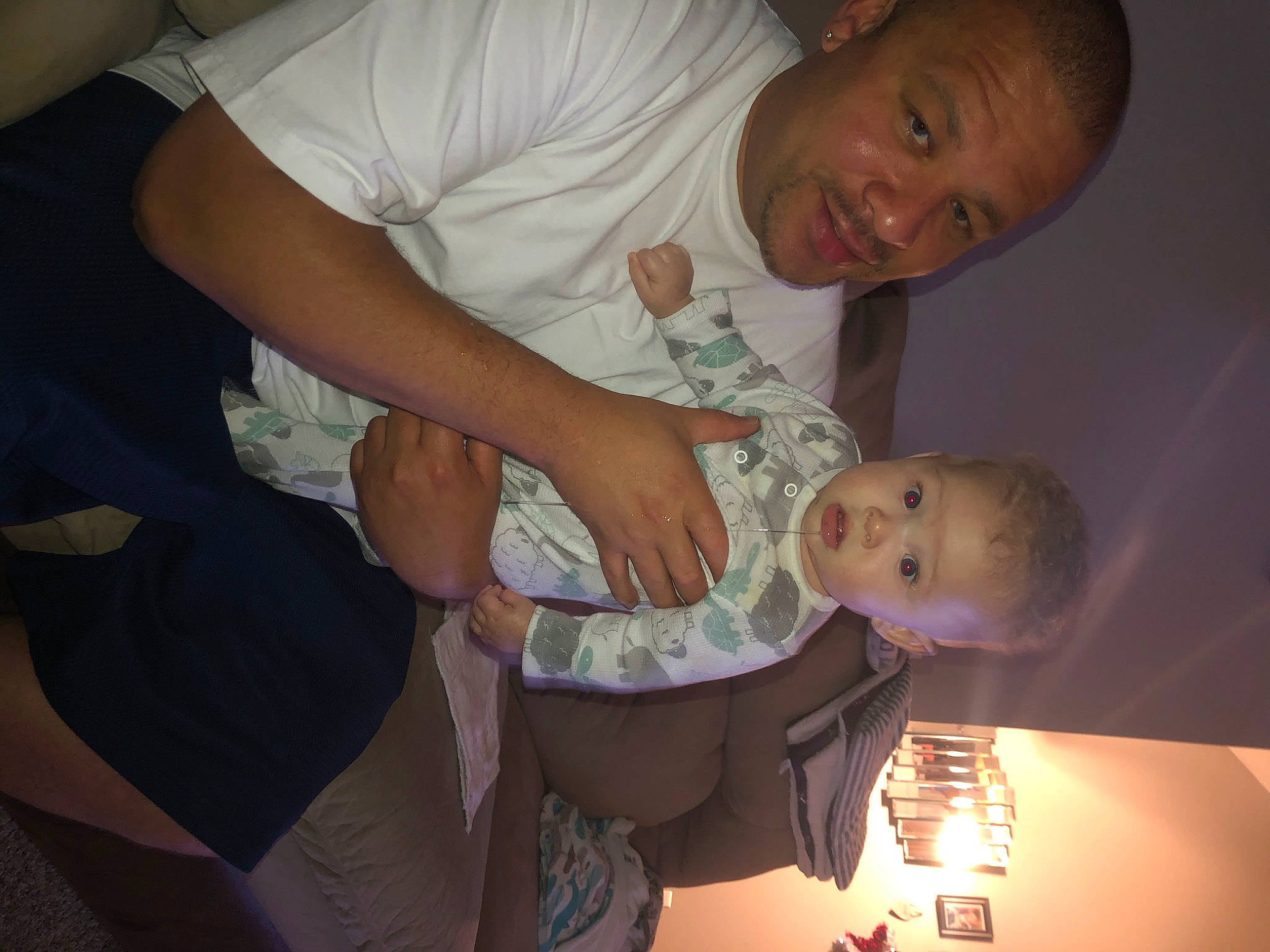 Justus is registered to the contest to win money with this photo: abdomen, arm, baby, birth, child, person, toddler, trunk