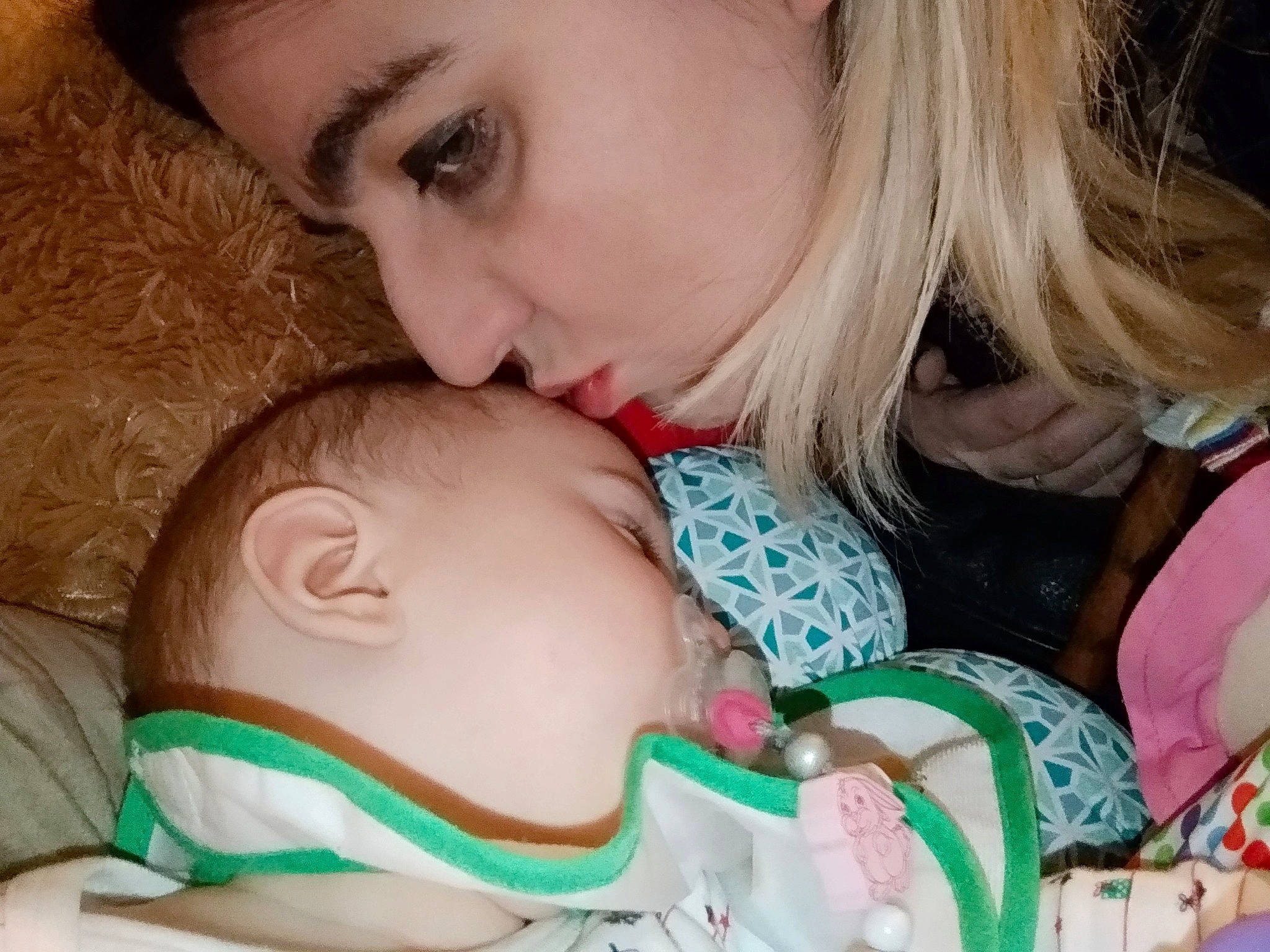 Annaëlle participe au concours pour gagner de l'argent avec cette photo : baby, birth, cheek, child, ear, eye, face, happy, human, lip, love, mouth, nose, person, skin, sleep, smile, toddler