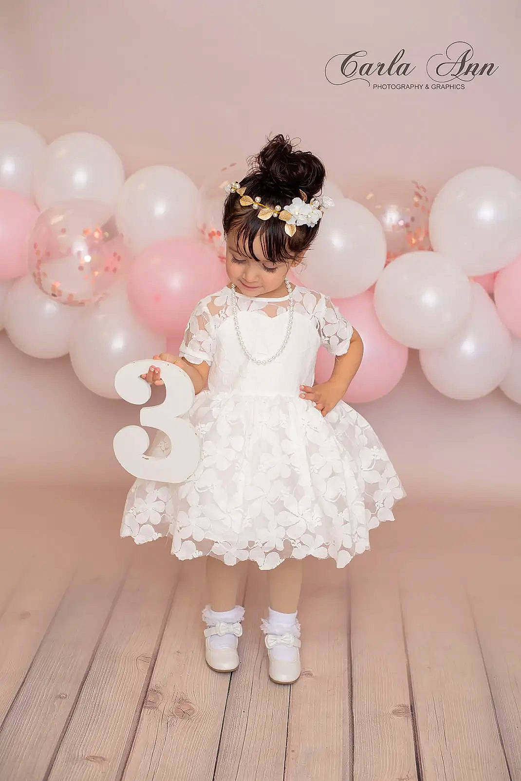 Isabella Estrada is registered to the contest to win money with this photo: balloon, bridal_accessory, bridal_clothing, bridal_party_dress, child, dress, event, fashion, fashion_design, flash_photography, formal_wear, gesture, gown, happy, party_supply, person, pink, standing, textile, wedding_dress