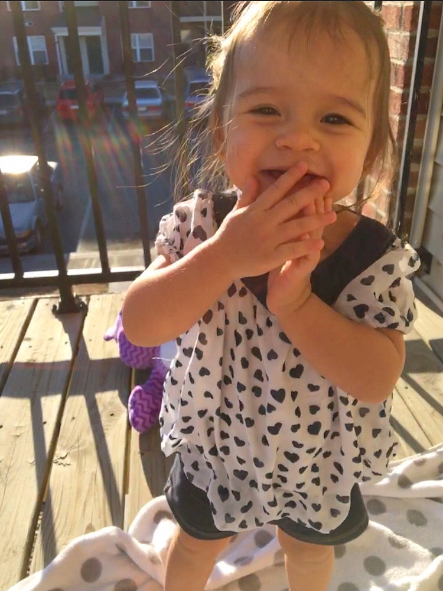 Karaline is registered to the contest to win money with this photo: arm, child, day, ear, finger, fun, girl, hand, leg, pattern, person, product, skin, smile, toddler