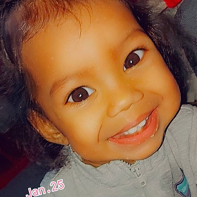 Leena participe au concours pour gagner de l'argent avec cette photo : cheek, cool, ear, eyebrow, eyelash, flash_photography, forehead, happy, human, human_body, iris, jaw, joy, lip, mouth, neck, nose, organ, person, skin