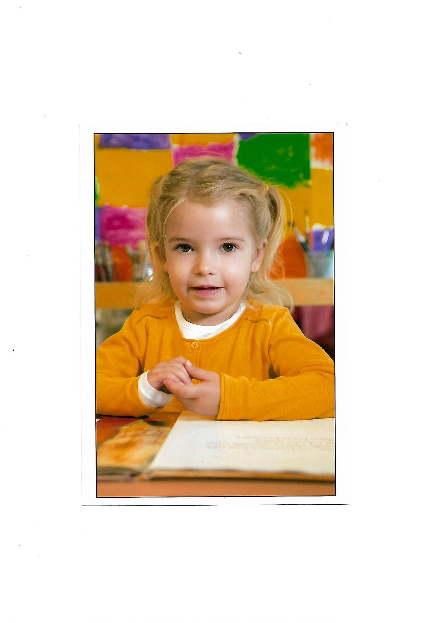 Margot participe au concours pour gagner de l'argent avec cette photo : art, baby, child, font, fun, hair, happy, magenta, orange, person, portrait_photography, rectangle, room, shirt, sitting, sleeve, smile, stock_photography, t_shirt, toddler