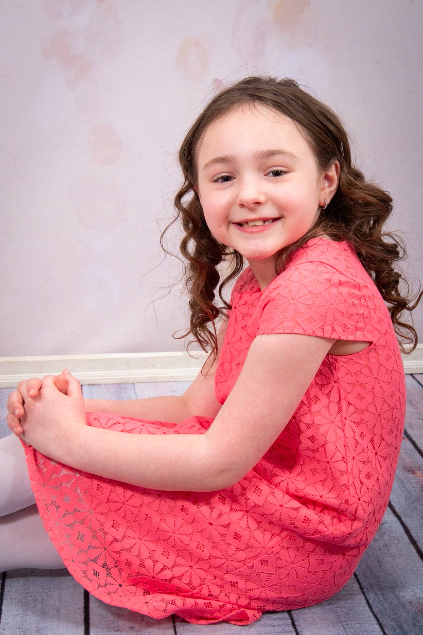 Arayah is registered to the contest to win money with this photo: chin, dress, face, flash_photography, fun, hair, happy, iris, joy, lip, magenta, neck, person, pink, shoulder, skin, sleeve, smile, standing, thigh