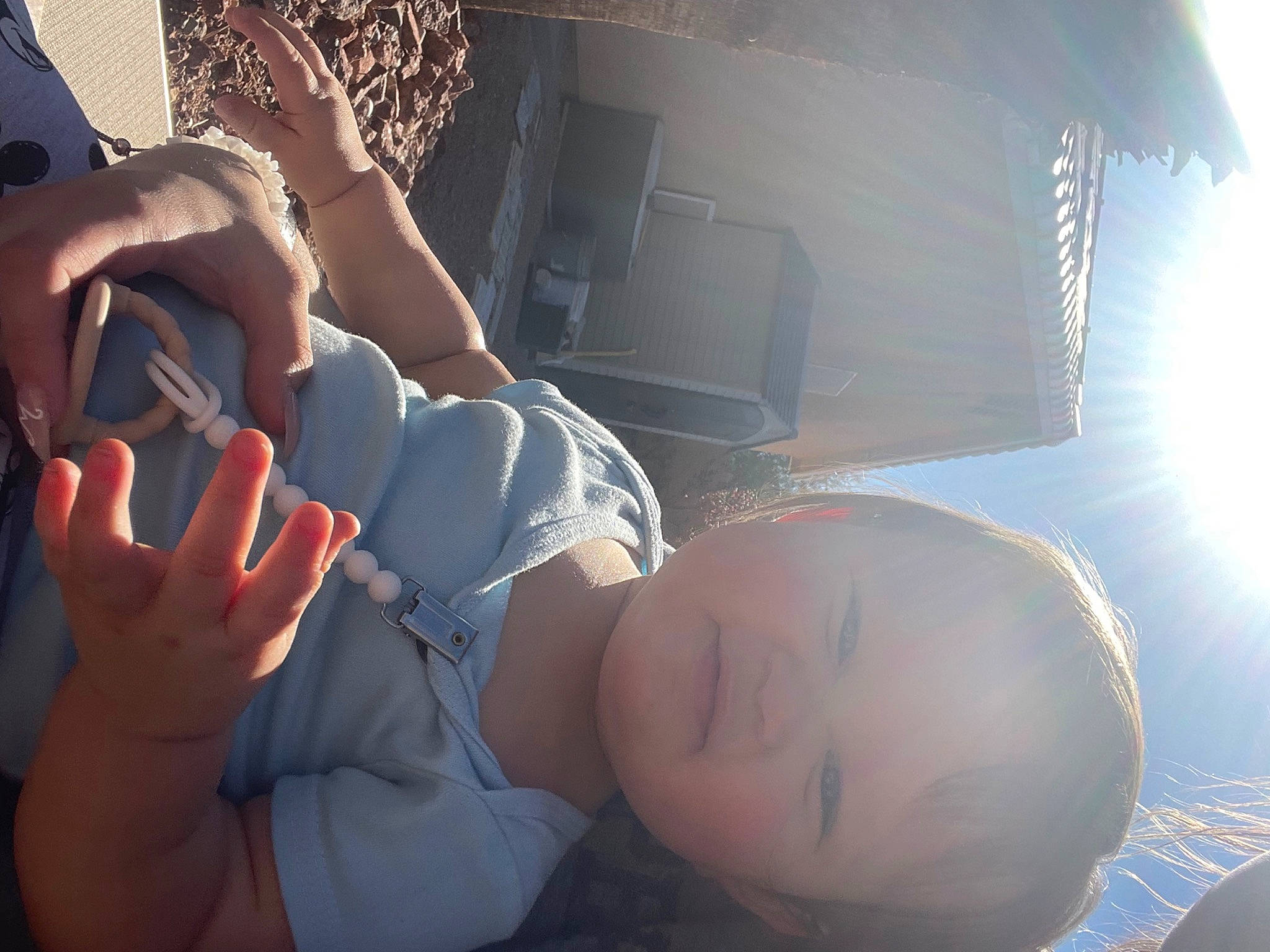 Kruz is registered to the contest to win money with this photo: baby, blurred, chest, comfort, cool, elbow, finger, fun, gesture, glasses, hand, happy, human_body, joint, leg, mouth, muscle, person, skin, thumb