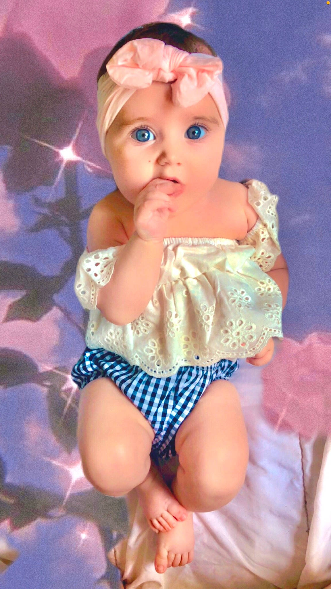 Rubie a rejoint le concours — aidez-le/la à gagner de superbes lots ! azure, baby_toddler_clothing, cheek, chin, dress, eye, eyelash, face, hair, head, headgear, iris, leg, lip, mouth, pink, product, skin, thigh, toddler