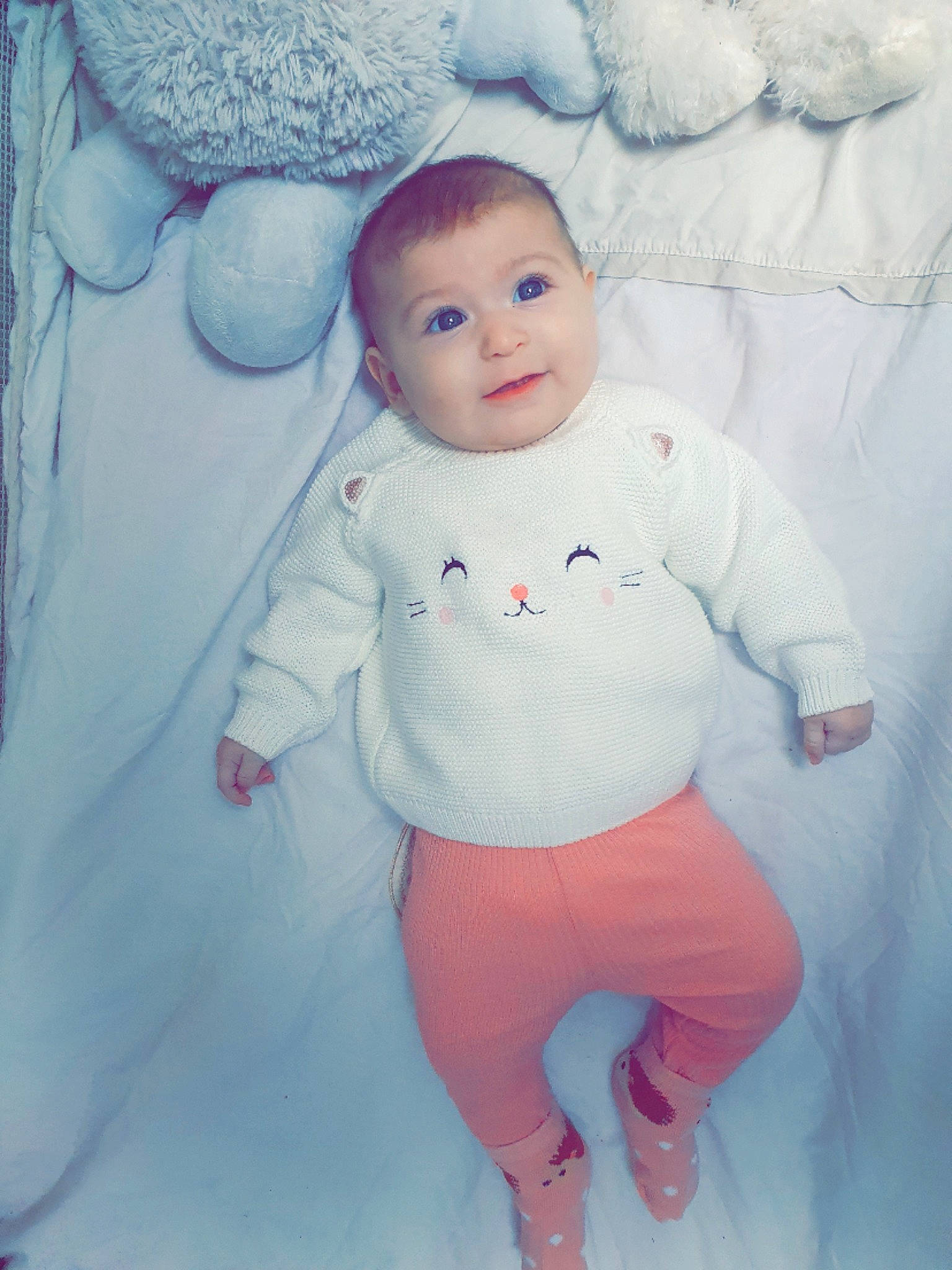 Shelsy a rejoint le concours — aidez-le/la à gagner de superbes lots ! azure, baby, baby_toddler_clothing, beauty, cheek, child, finger, gesture, happy, human_body, lip, nose, person, pink, product, skin, sleeve, smile, textile, toddler