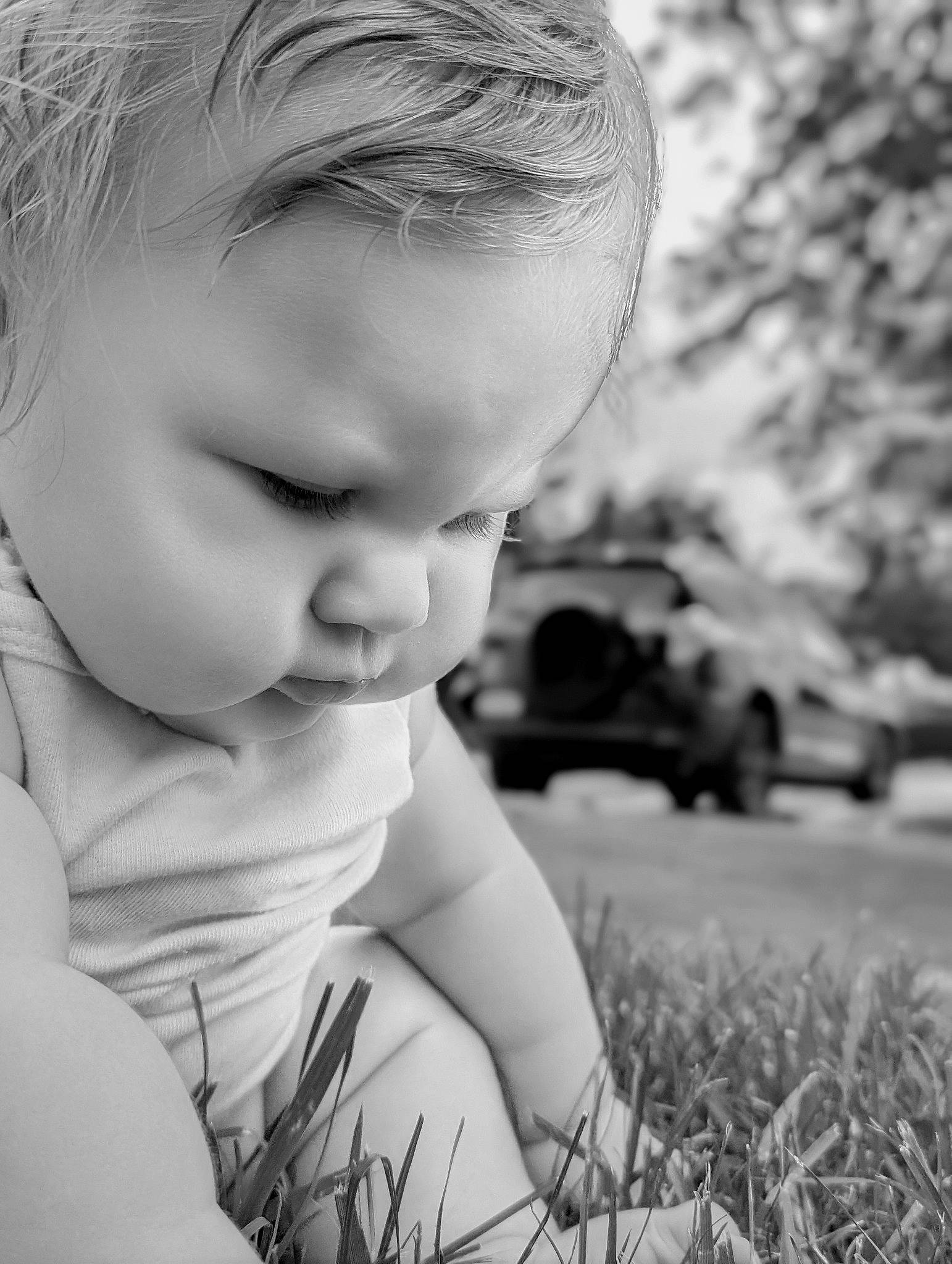 Mabel joined the competition — help win amazing prizes! cheek, eye, eyelash, face, facial_expression, flash_photography, grass, hair, hairstyle, hand, happy, head, human_body, iris, leg, lip, nose, people_in_nature, person, plant