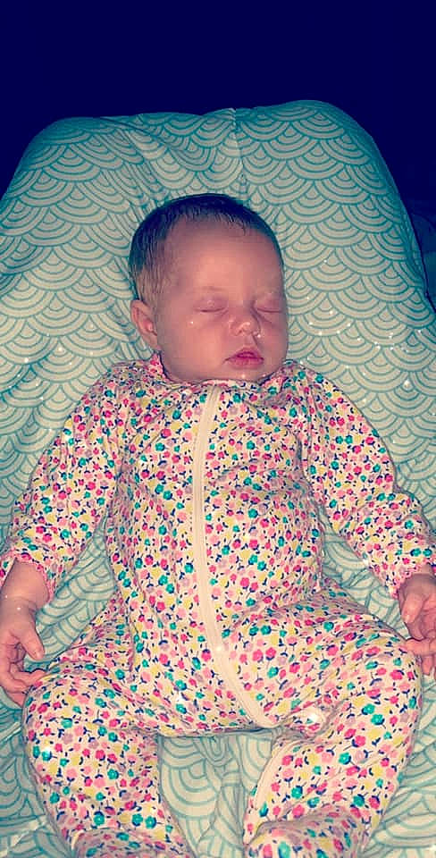 Miiamour is registered to the contest to win money with this photo: baby, cheek, child, knitting, pattern, person, toddler