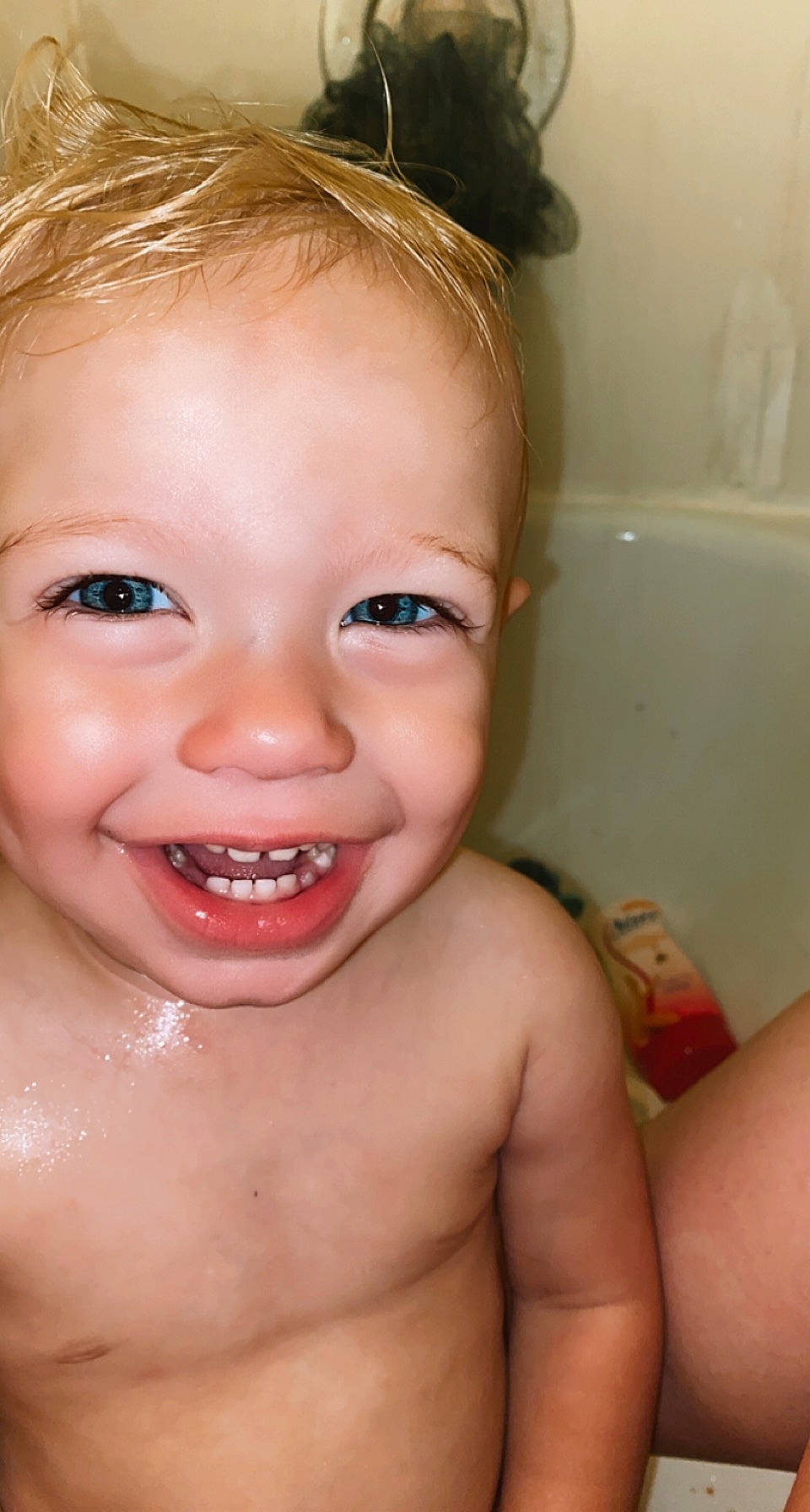 Braxley joined the competition — help win amazing prizes! bathtub, cheek, chin, ear, eye, eyebrow, eyelash, flash_photography, forehead, hair, head, human_body, jaw, joy, lip, mouth, neck, nose, person, skin