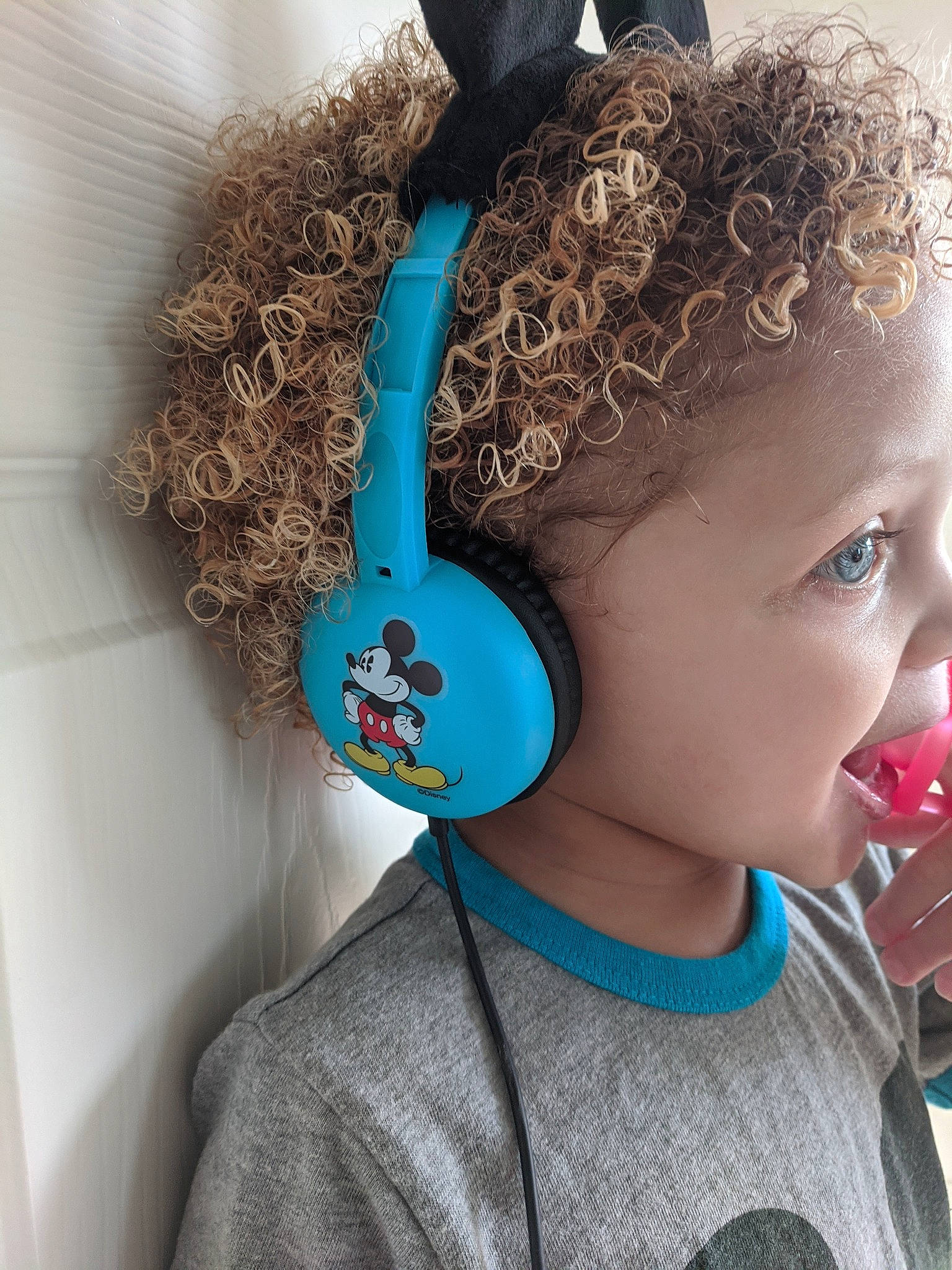 King joined the competition — help win amazing prizes! audio_equipment, black_hair, braid, chin, cool, ear, eyebrow, eyelash, forehead, gadget, hair, hairstyle, happy, head, headgear, hearing, long_hair, neck, peripheral, person