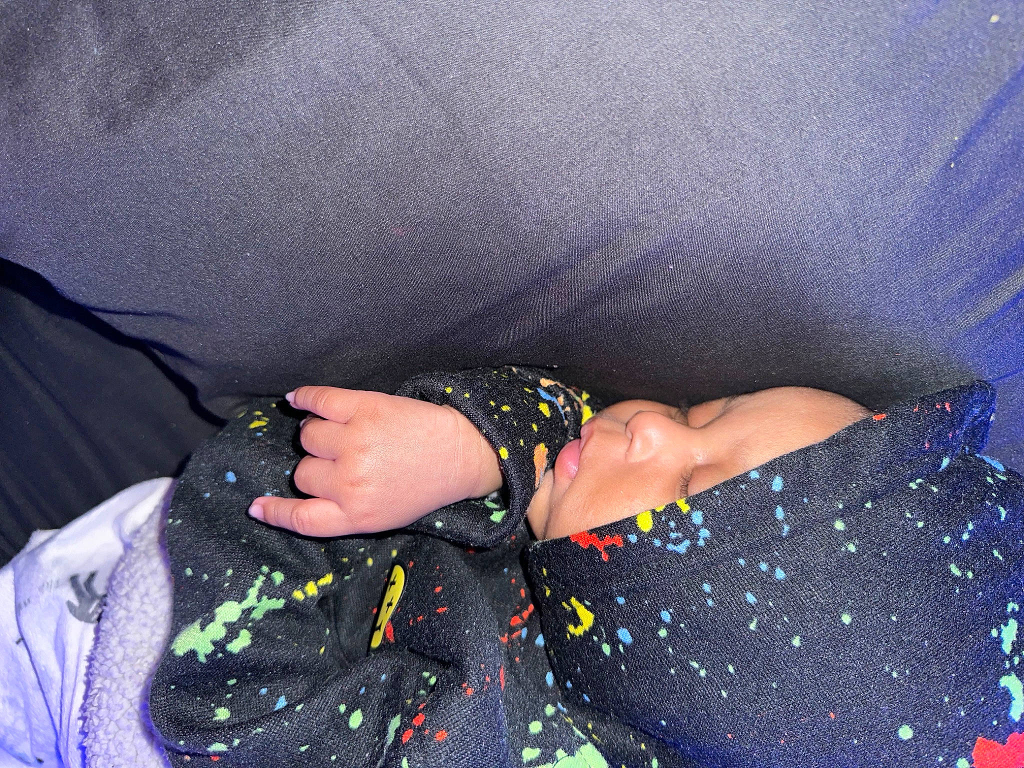 Adonis is registered to the contest to win money with this photo: denim, electric_blue, fashion_accessory, finger, gesture, grass, human_leg, linens, magenta, nail, pattern, people_in_nature, person, purple, sleeve, textile, thigh, thumb, tints_and_shades, waist