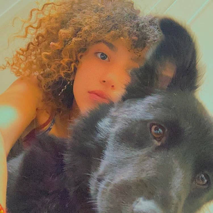 Ganja a rejoint le concours — aidez-le/la à gagner de superbes lots ! afro, black_hair, brown_hair, cap, cat, eyebrow, eyelash, felidae, fur, fur_clothing, iris, jheri_curl, long_hair, nose, ringlet, selfie, skin, small_to_medium_sized_cats, snout, whiskers