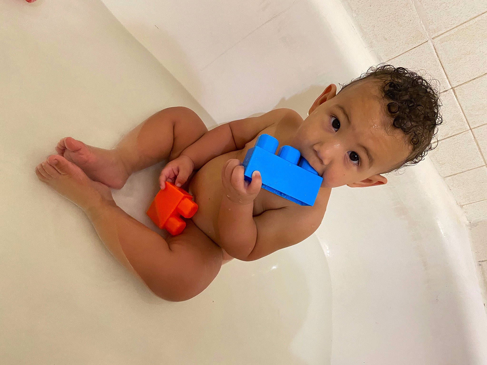 Kyngston joined the competition — help win amazing prizes! arm, baby, bathing, bathroom, bathtub, chest, eye, finger, fluid, hand, head, human_body, joint, leg, muscle, neck, person, skin, stomach, surprise
