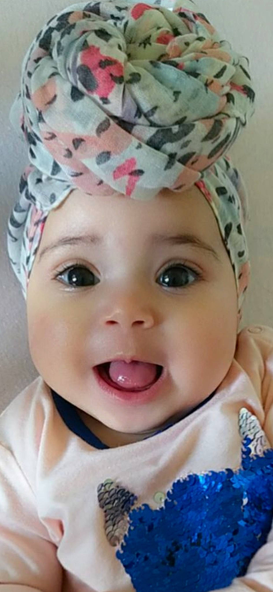 Fadila a rejoint le concours — aidez-le/la à gagner de superbes lots ! blue, cap, cheek, chin, clothing, eye, eyebrow, face, facial_expression, head, headwear, human_body, lip, mouth, nose, organ, outerwear, person, photograph, skin