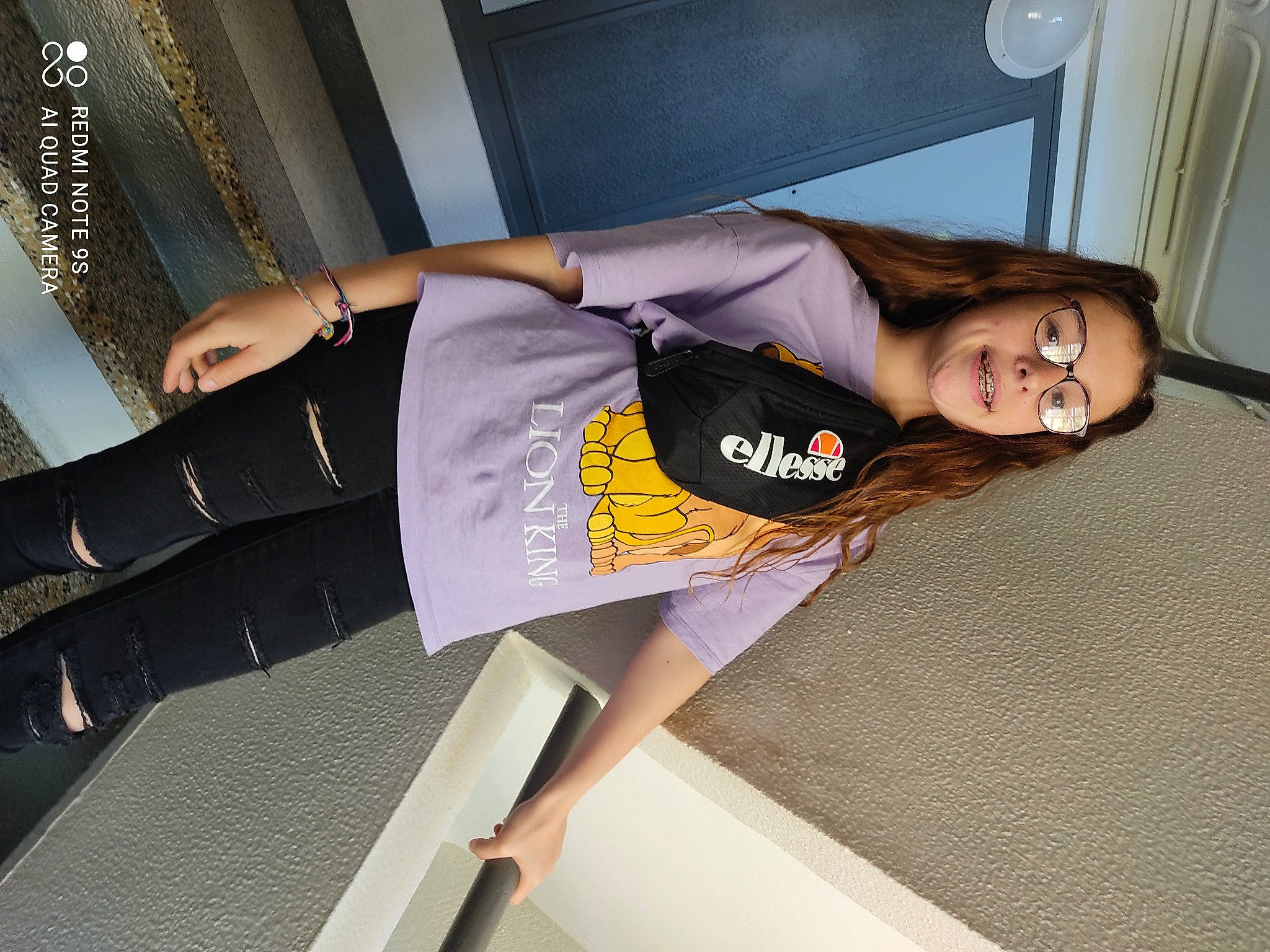 Marion a rejoint le concours — aidez-le/la à gagner de superbes lots ! abdomen, automotive_design, black_hair, chest, comfort, elbow, fashion, fashion_model, finger, flash_photography, human_leg, joint, knee, leg, muscle, person, shoulder, sportswear, thigh, trunk