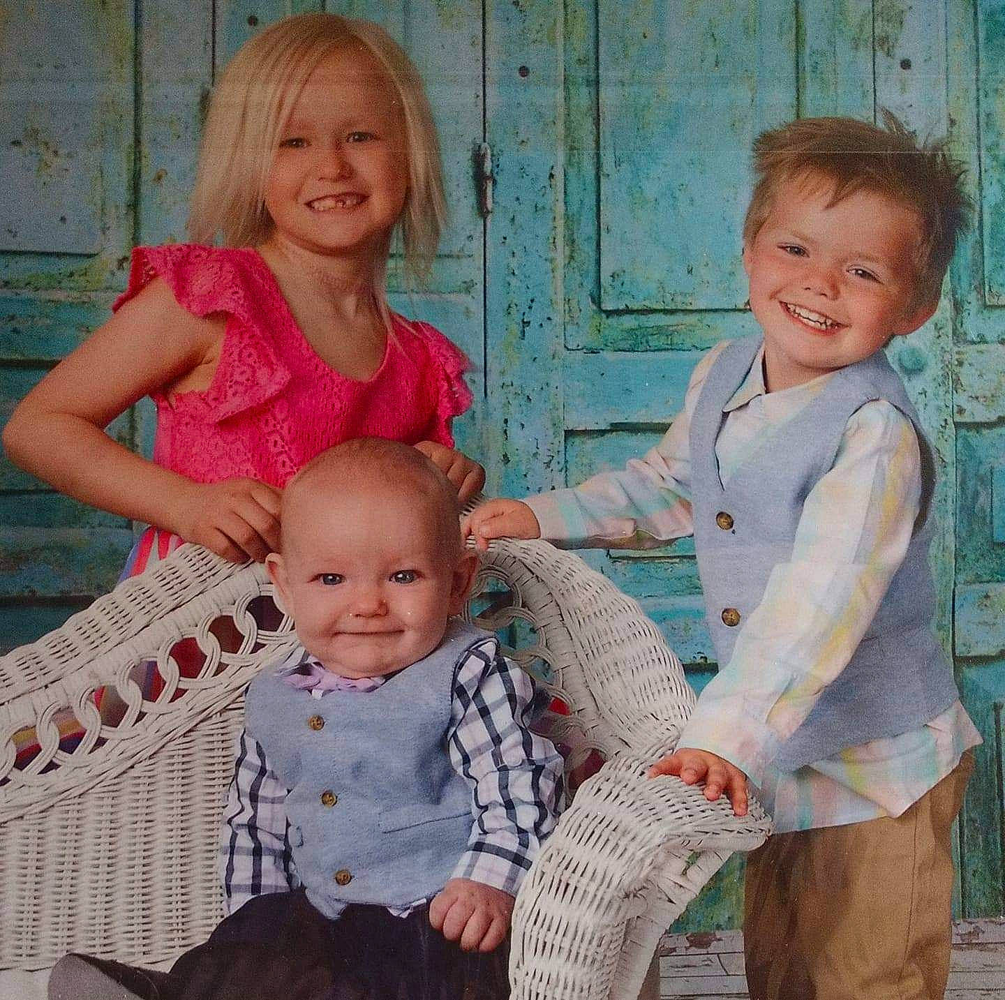 Brock is registered to the contest to win money with this photo: baby, child, cousin, daughter, family, joy, knitting, pattern, people, person, sibling, sitting, toddler