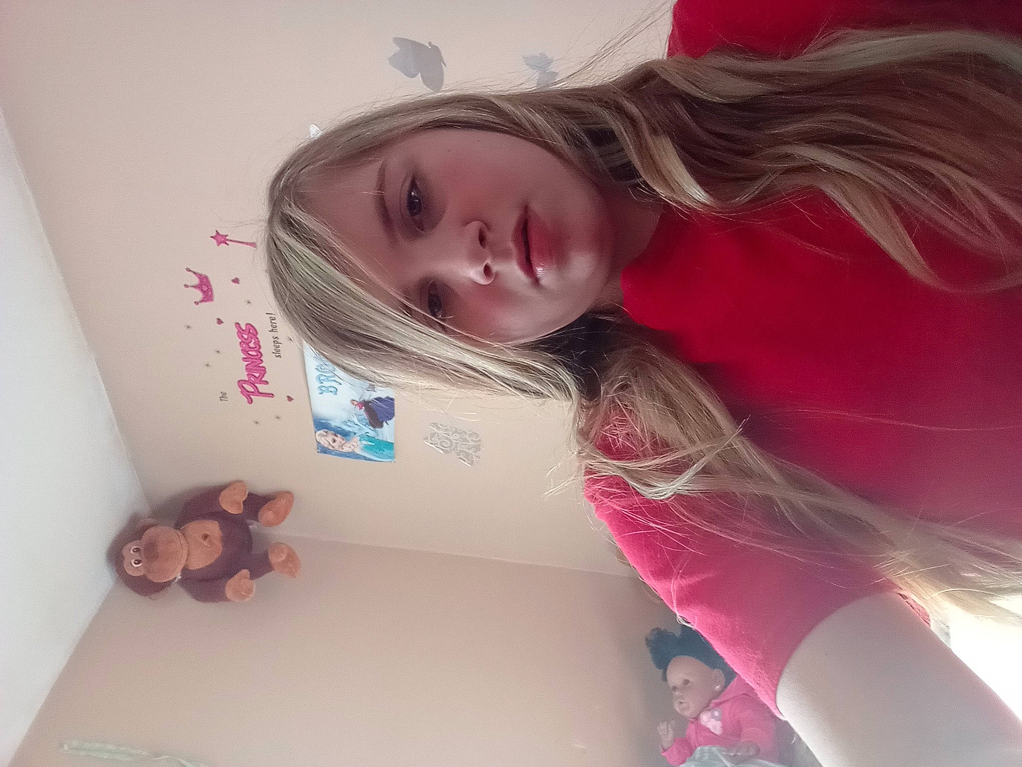 Brooklyn is registered to the contest to win money with this photo: brown_hair, cheek, chest, child, comfort, eye, eyelash, face, flash_photography, hair, happy, human_leg, layered_hair, lip, long_hair, magenta, person, pink, skin, thigh