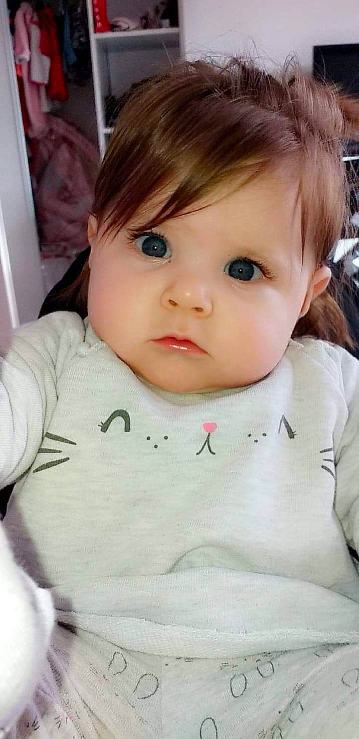 Lena a rejoint le concours — aidez-le/la à gagner de superbes lots ! baby, beauty, black_hair, brown_hair, cheek, child, child_model, chin, cool, eye, eyebrow, face, forehead, hair, hairstyle, head, lip, nose, person, skin