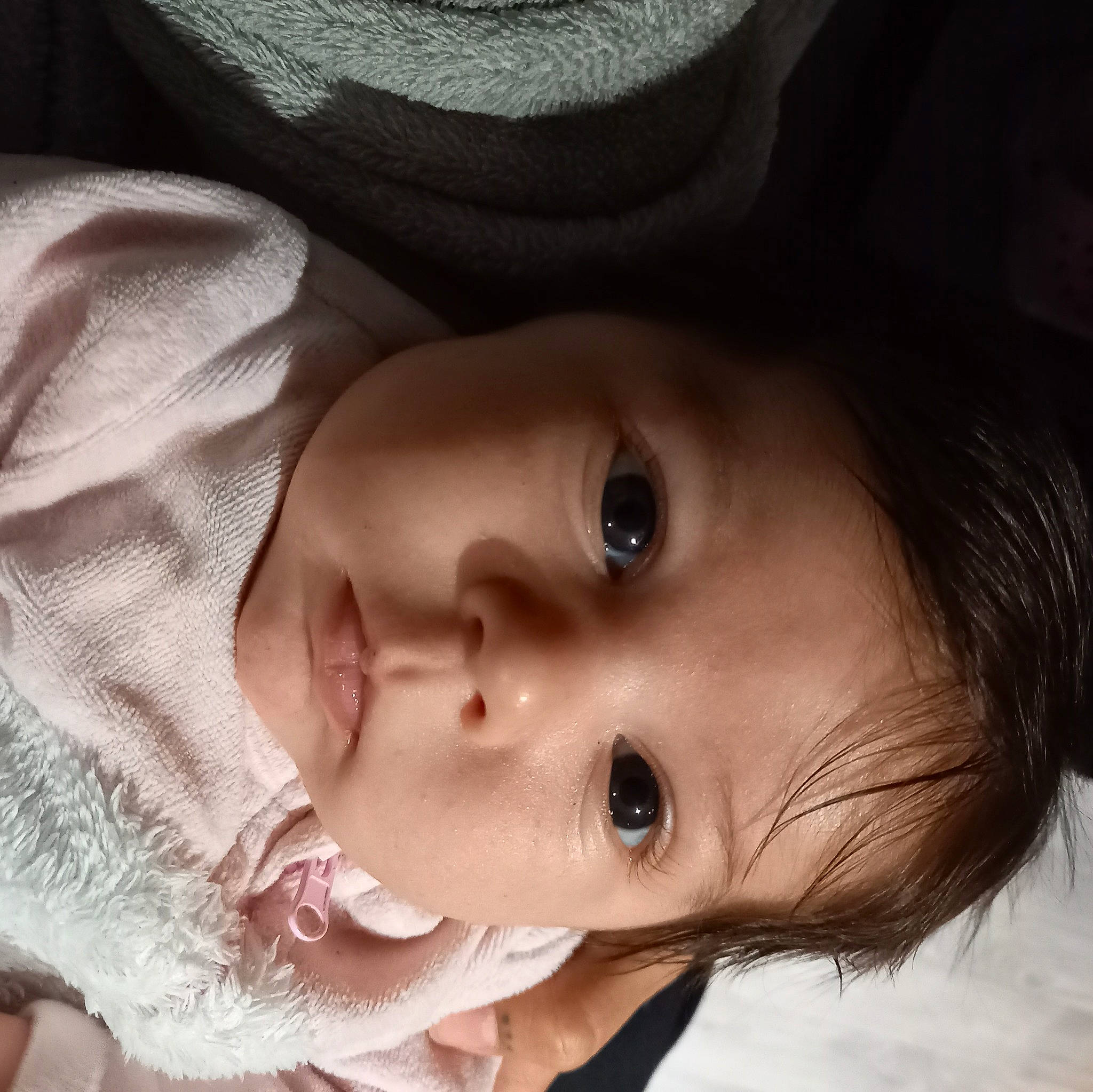 Livia a rejoint le concours — aidez-le/la à gagner de superbes lots ! cheek, chin, dress, ear, eye, eyebrow, eyelash, flash_photography, forehead, hair, hand, iris, lip, mouth, neck, nose, person, skin, smile, white