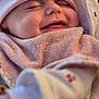 Louana a rejoint le concours — aidez-le/la à gagner de superbes lots ! baby, cheeks, child, closeup, clothing, cozy, cute, face, happy, hood, infant, peaceful, pink, skin, sleeping, smiling, soft, towel, warm, wrapped