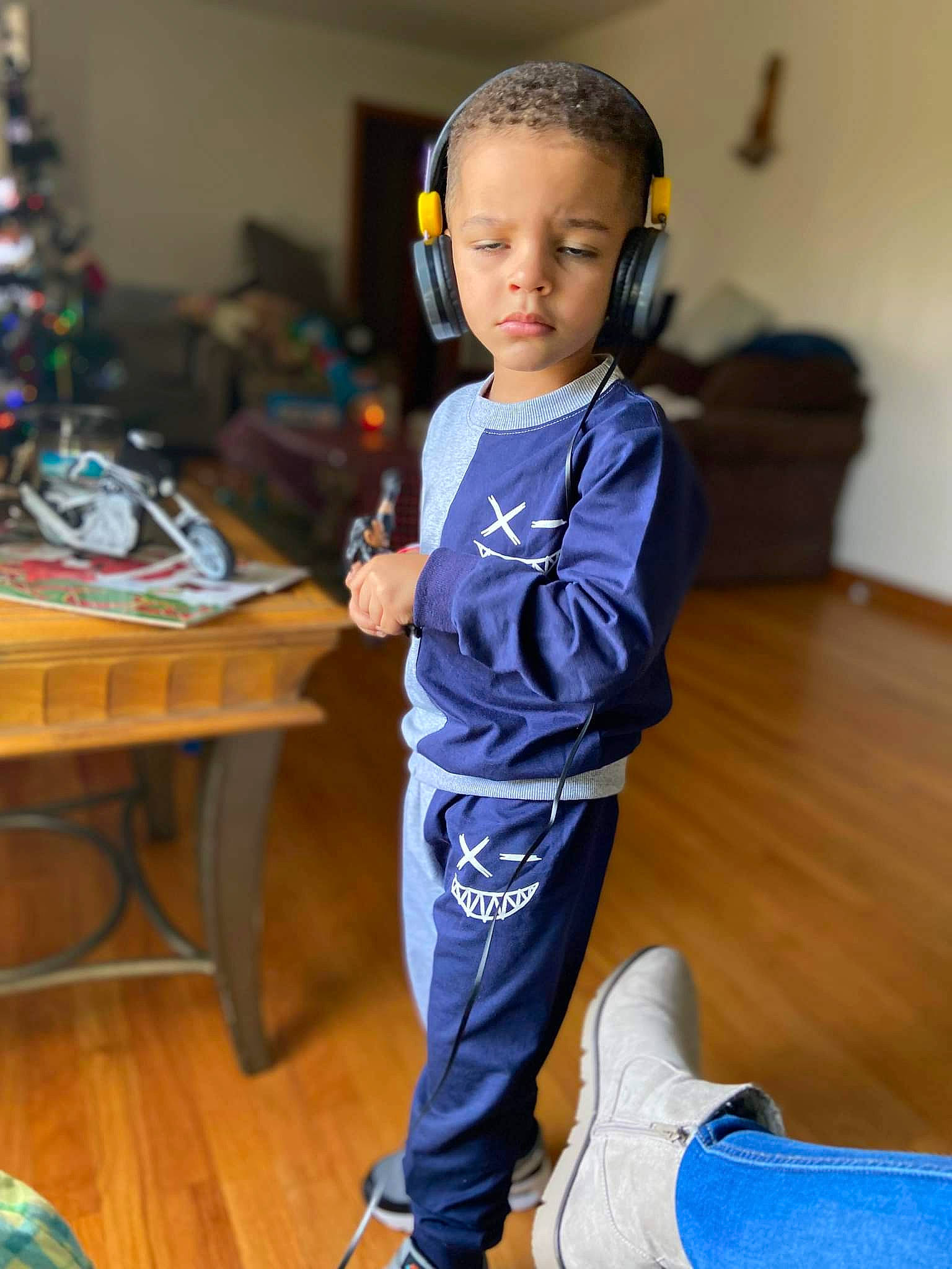 Major joined the competition — help win amazing prizes! audio_equipment, blue, child, denim, electric_blue, event, fashion_accessory, fashion_design, flooring, formal_wear, fun, hardwood, person, room, sleeve, sportswear, t_shirt, toddler, waist, white