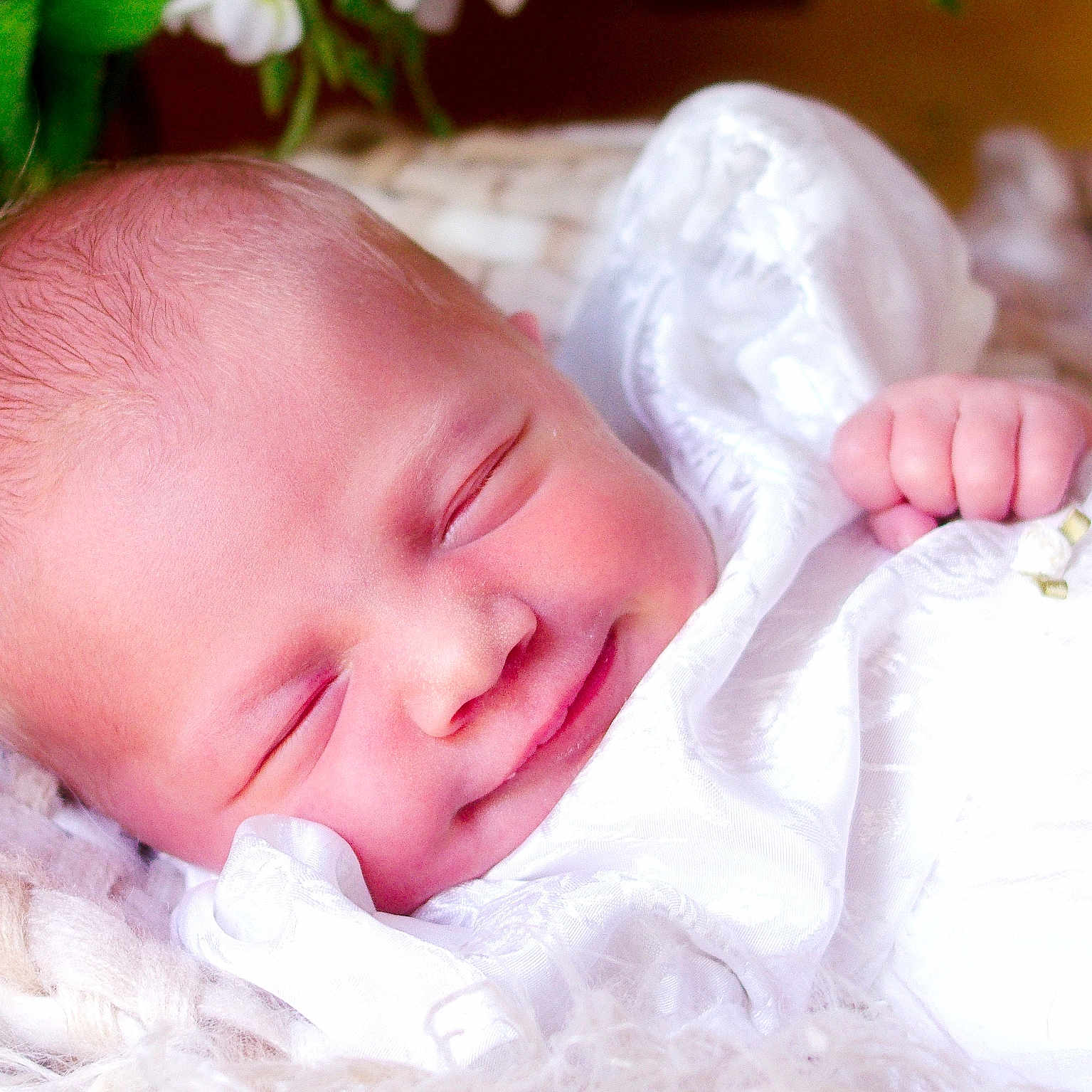 Lainey is registered to the contest to win money with this photo: baby, blanket, bodypart, bonnet, clothing, face, finger, hand, hat, head, newborn, person, photography, portrait, quilt, sleeping