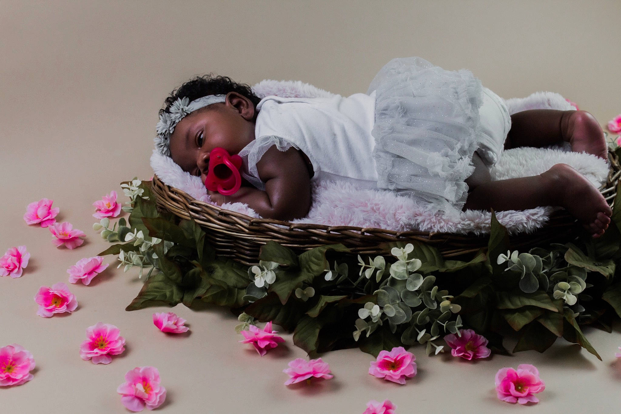 Ravayah is registered to the contest to win money with this photo: baby, child, flower, nap, person, petal, pink, plant, sleep, toddler