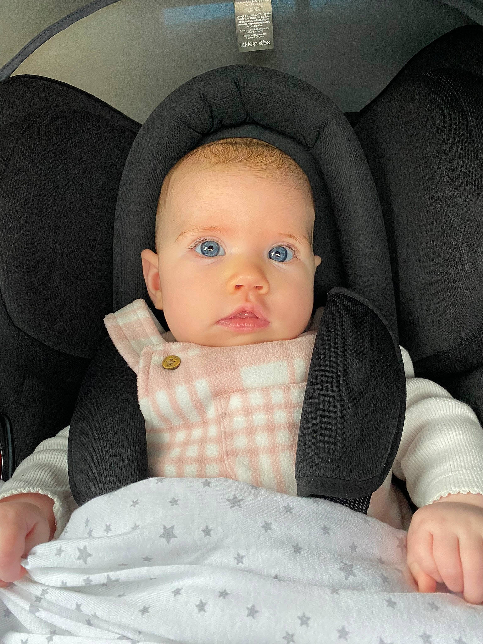 Aura is registered to the contest to win money with this photo: auto_part, baby, baby_in_car_seat, baby_products, baby_toddler_clothing, car_seat, car_seat_cover, chair, cheek, child, comfort, head_restraint, linens, person, product, seat_belt, sitting, skin, sleeve, toddler