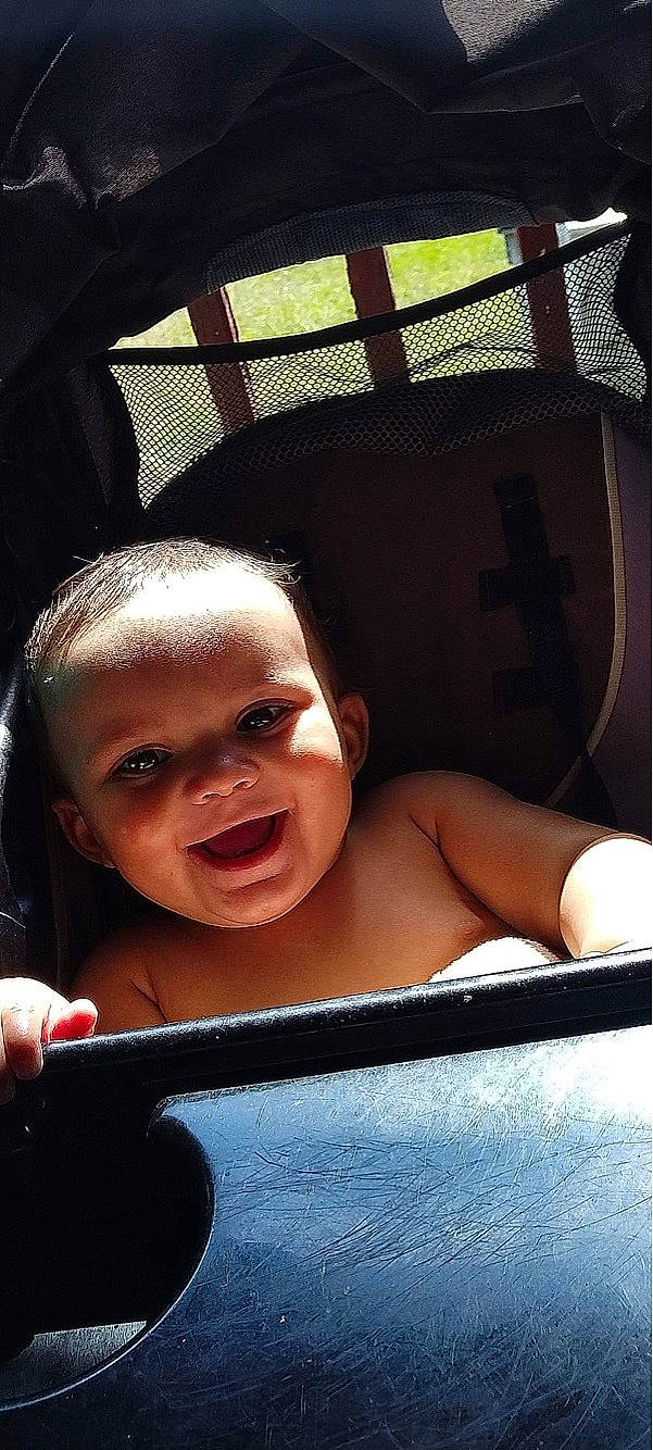 Wyndu joined the competition — help win amazing prizes! automotive_exterior, baby, black_hair, cheek, chest, child, eyelash, flash_photography, fun, gesture, happy, laugh, lip, mouth, nose, person, skin, smile, sunglasses, thumb