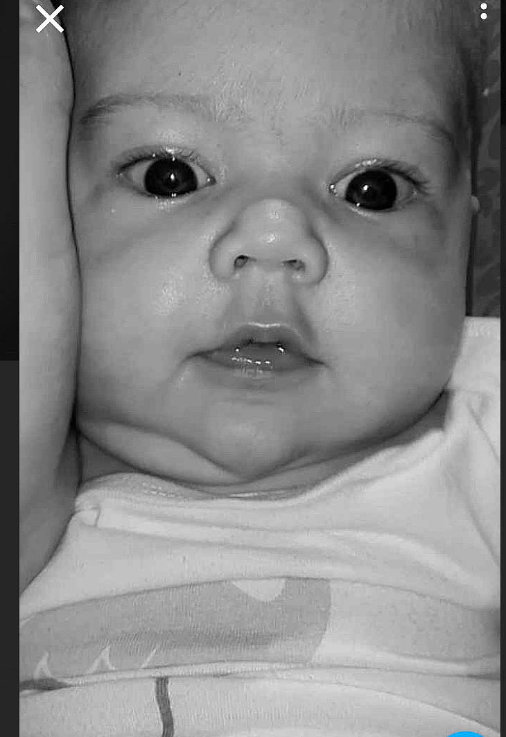 Lona. a rejoint le concours — aidez-le/la à gagner de superbes lots ! black, black_and_white, cheek, child, chin, close_up, emotion, eye, eyebrow, face, forehead, head, infant, lip, monochrome_photography, nose, person, photograph, skin, white